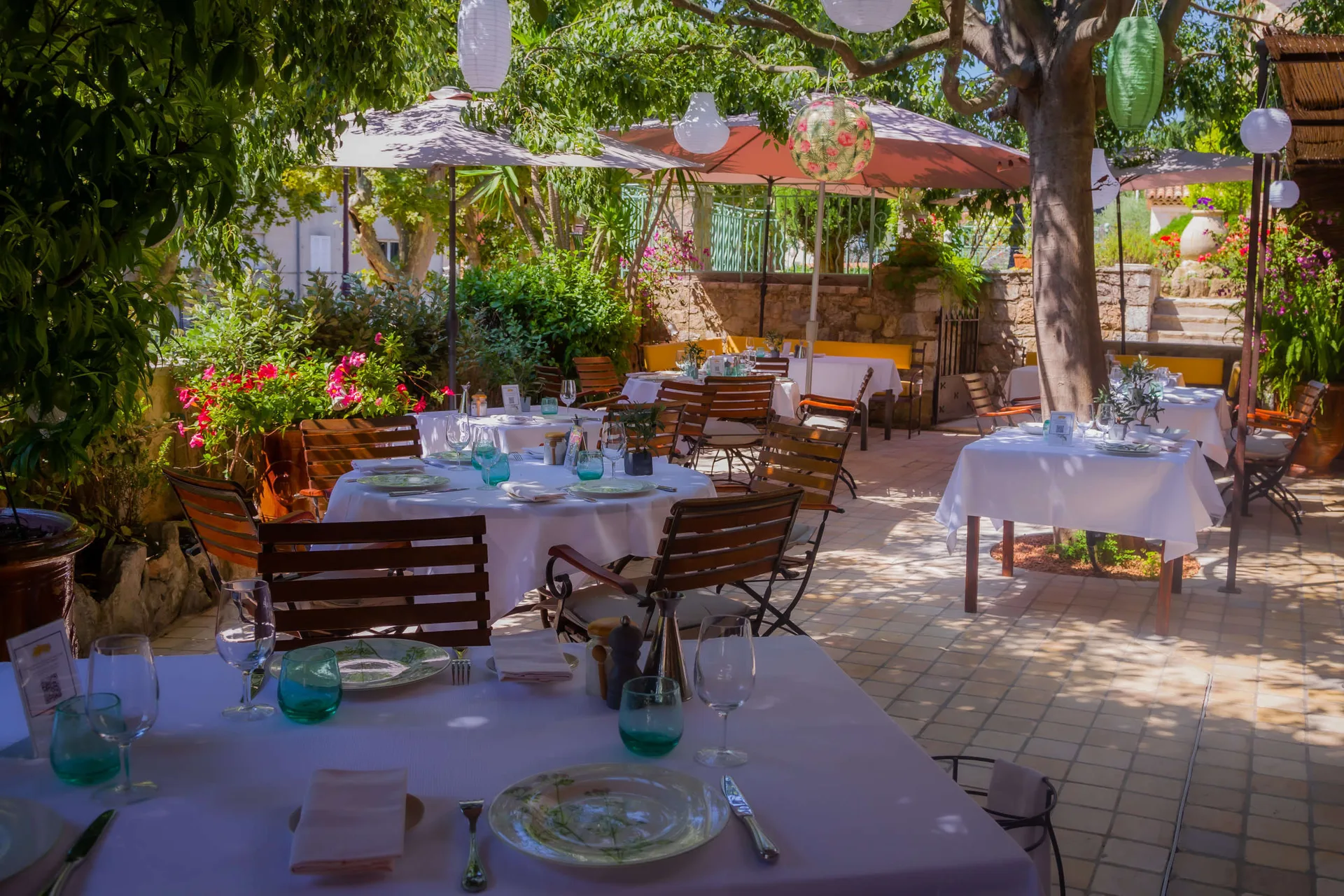 Le Clos Saint-Pierre — atmosphere