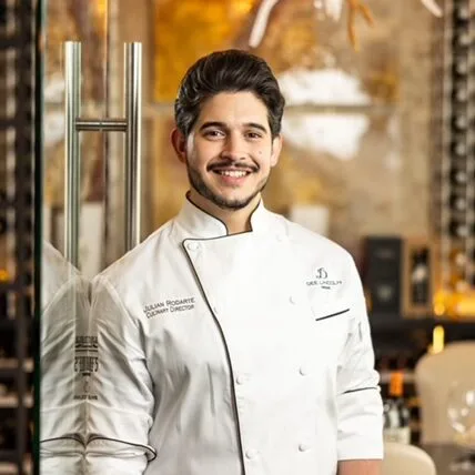 Dee Lincoln Prime — kitchen