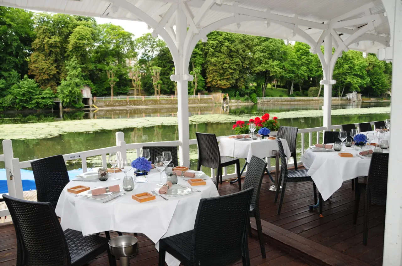 Le Pavillon Bleu — photo 20