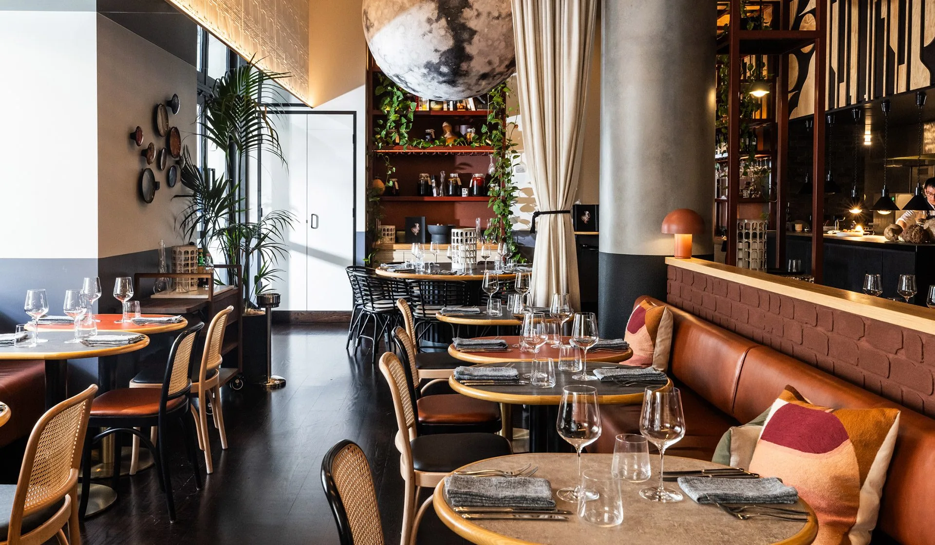 Jana Restaurant & Bar — photo 8