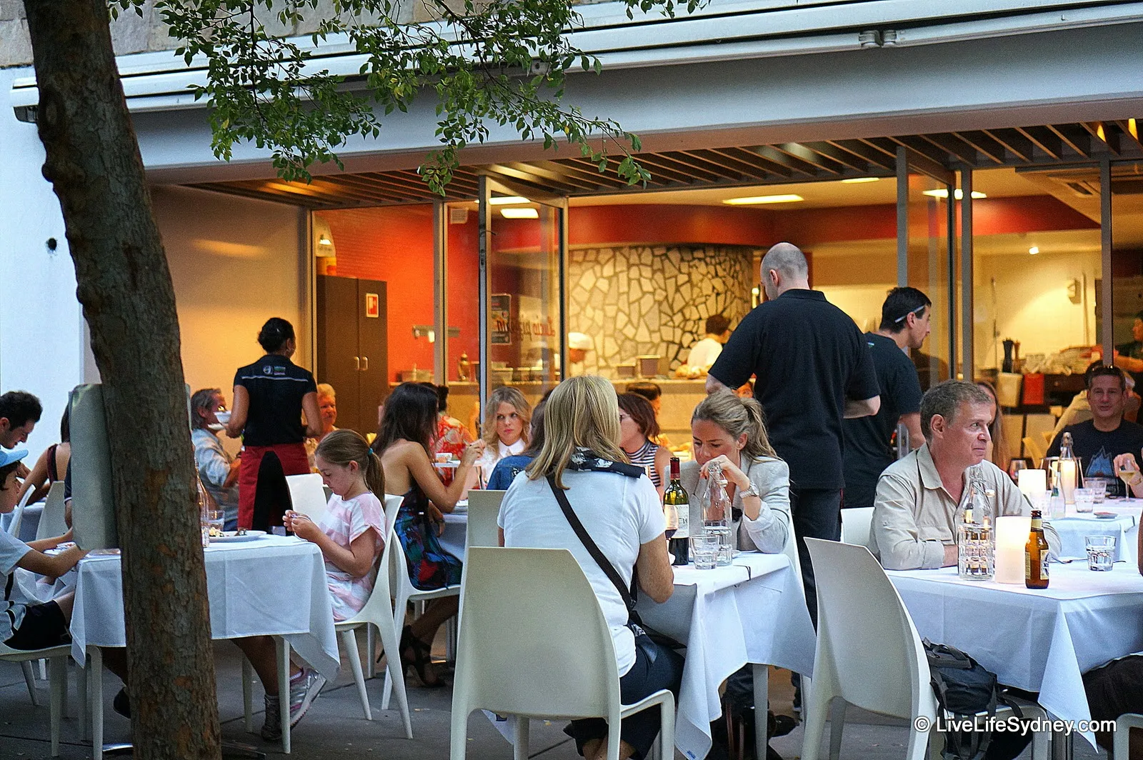 Lucio Pizzeria - Zetland — photo 10