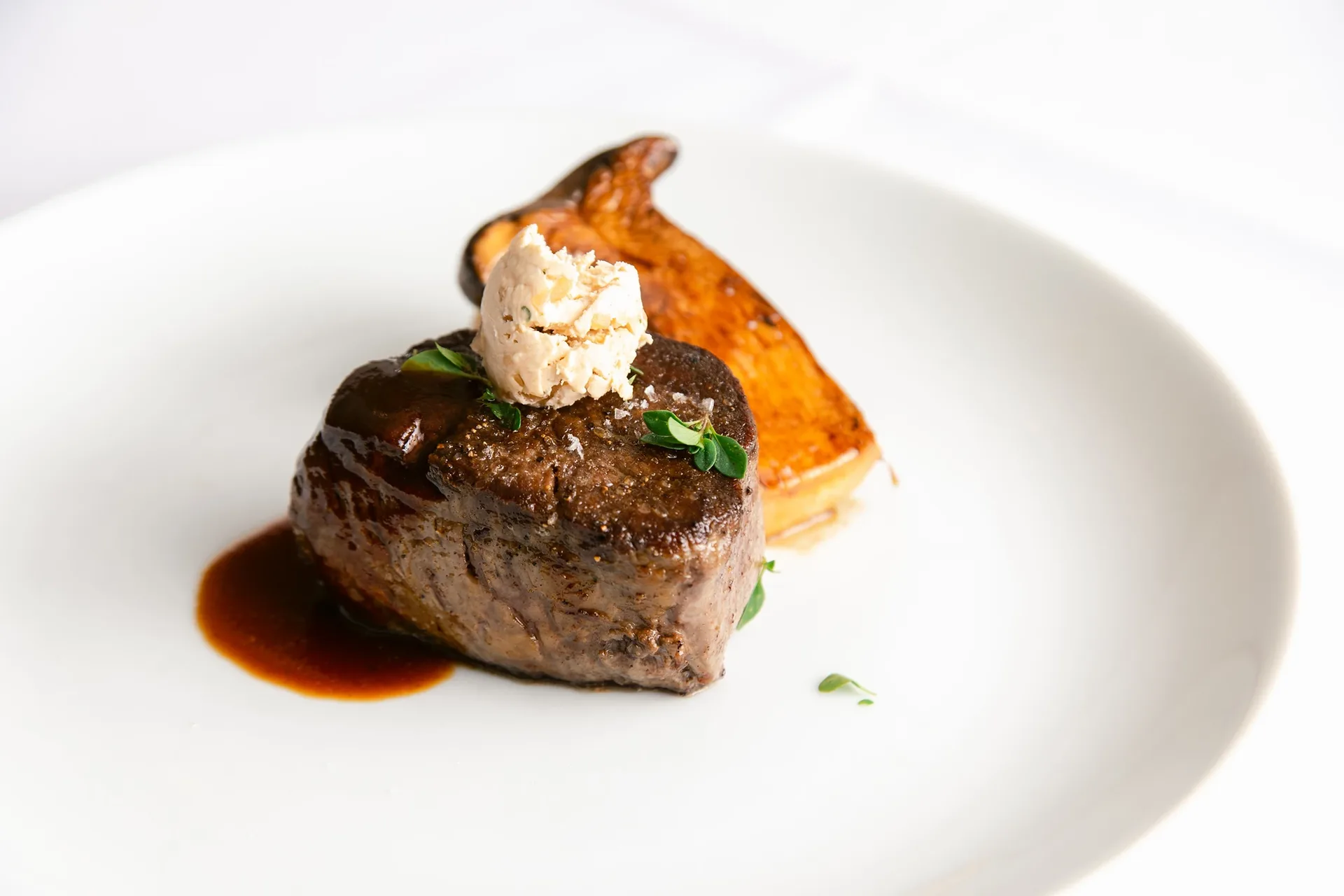 Selanne Steak Tavern — food