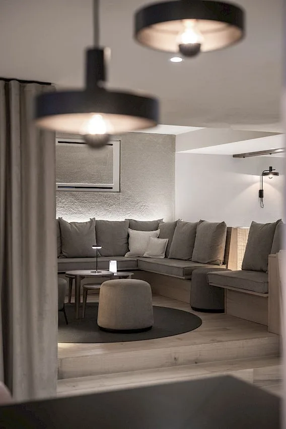 Tapas Queen Vicky Bar @ Hotel Goldene Rose — atmosphere