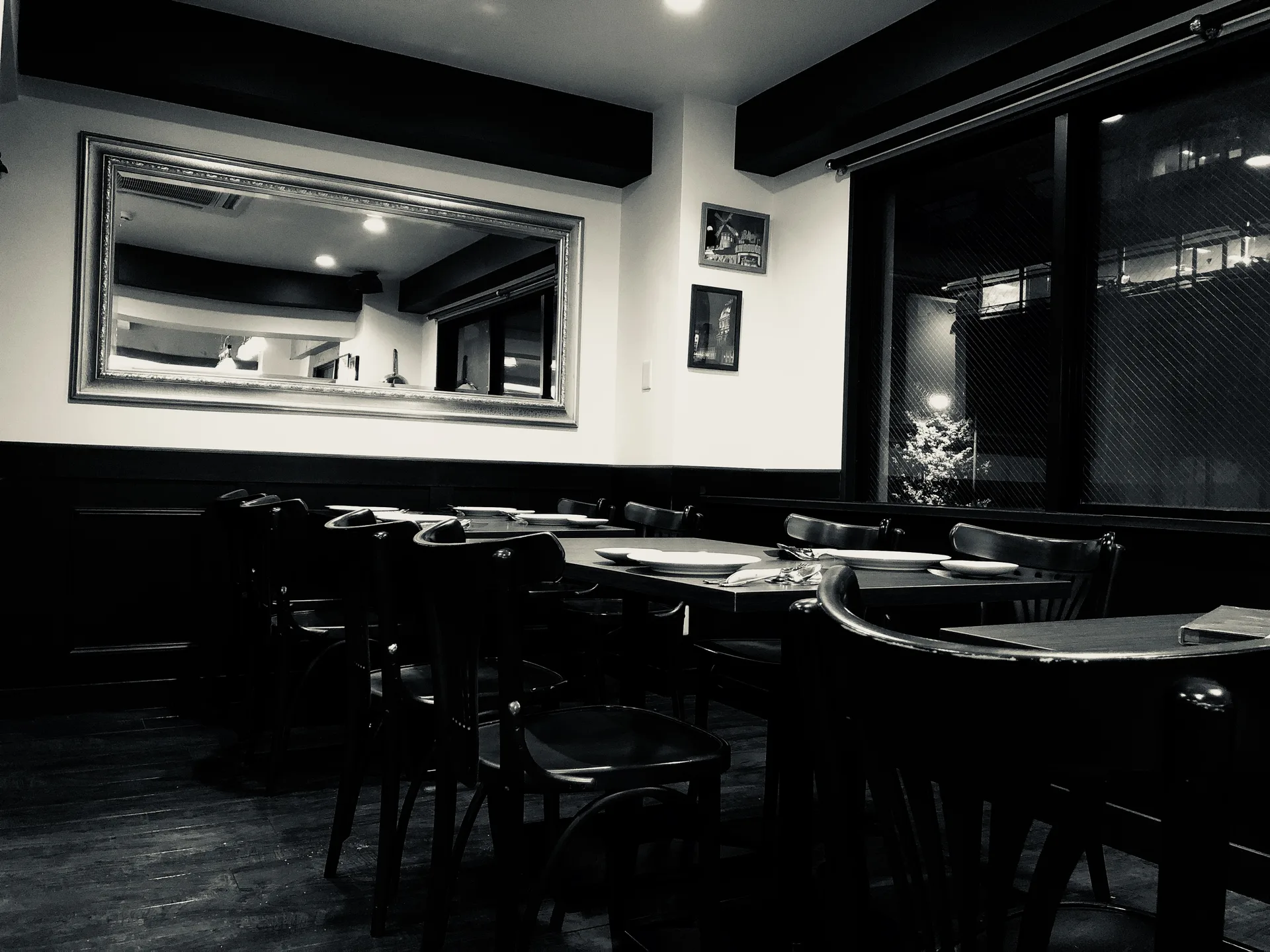 à table — photo 13