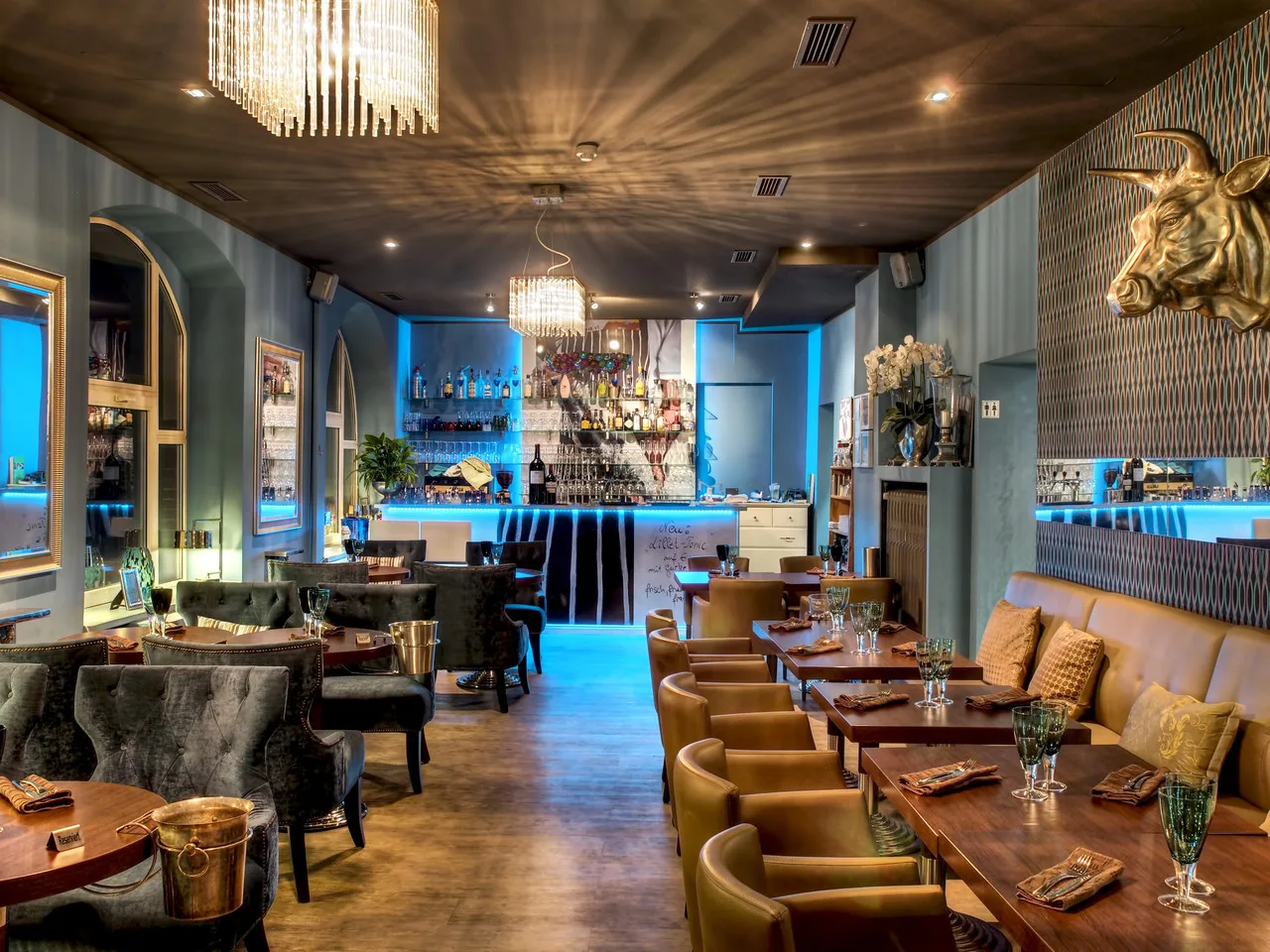 Pastis Grill-Restaurant — atmosphere