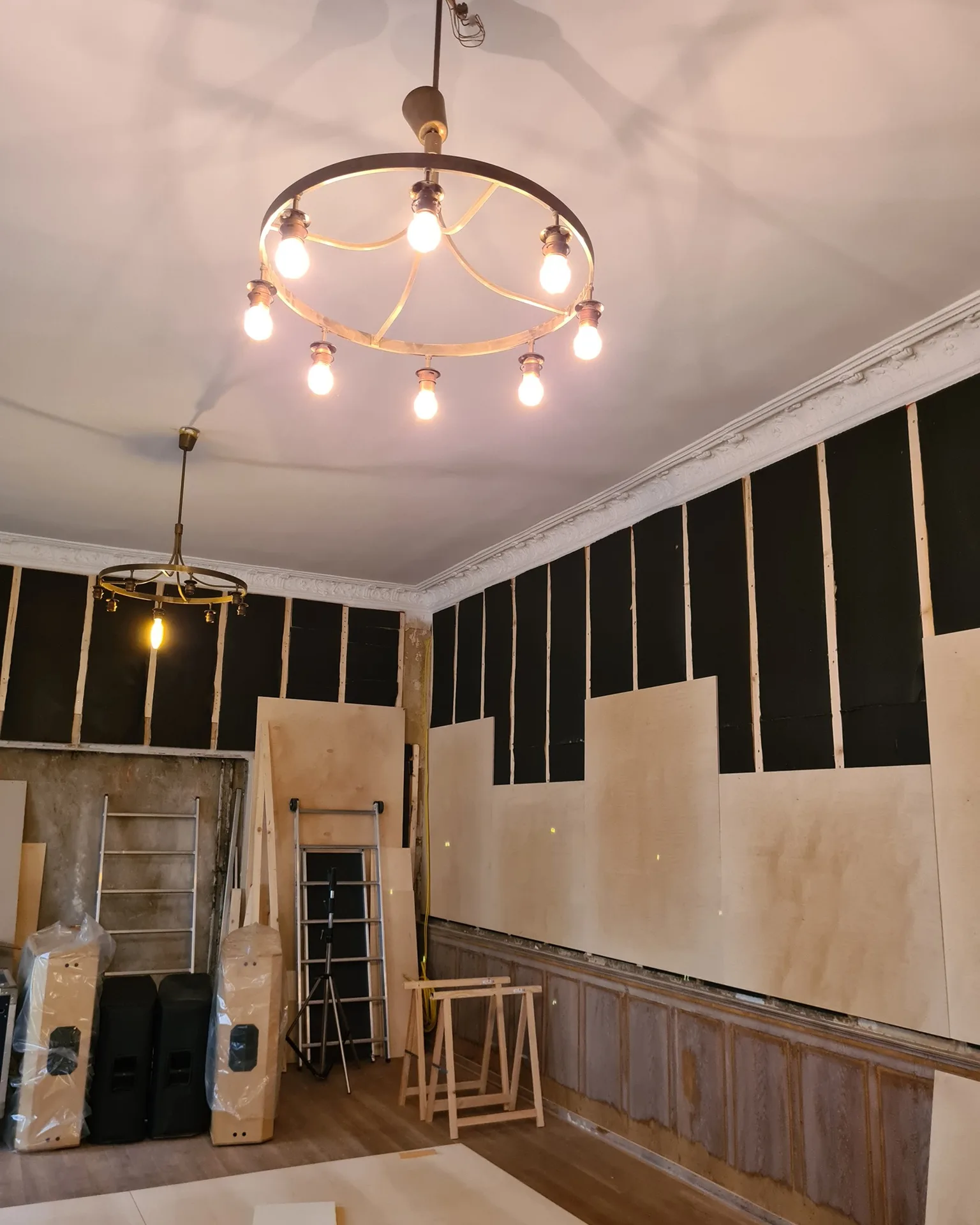 OWLs Bar &amp; Restaurant — photo 38