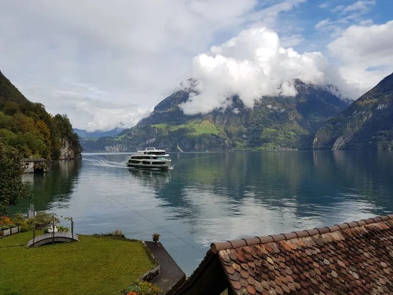Fischli am See — atmosphere