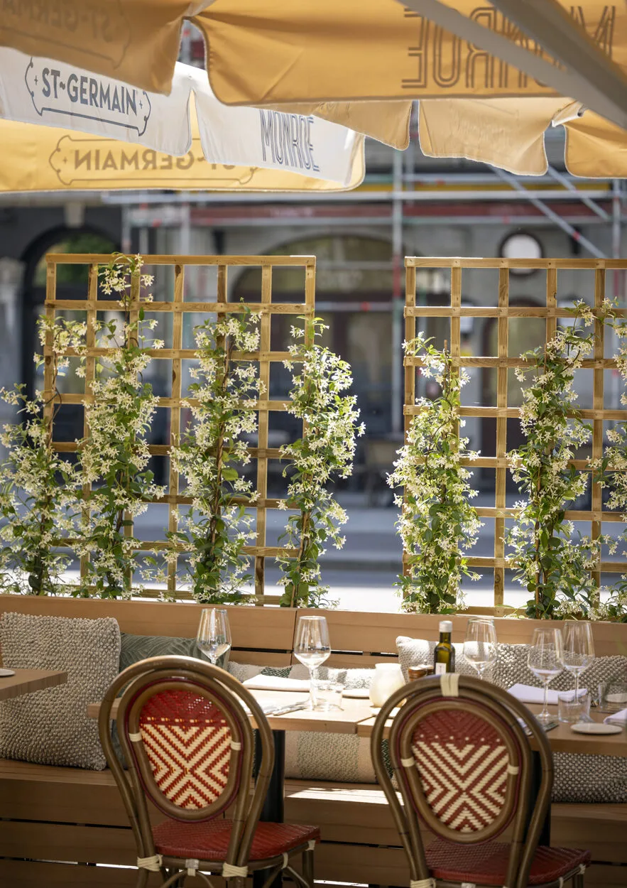 Bistro Monroe — photo 101