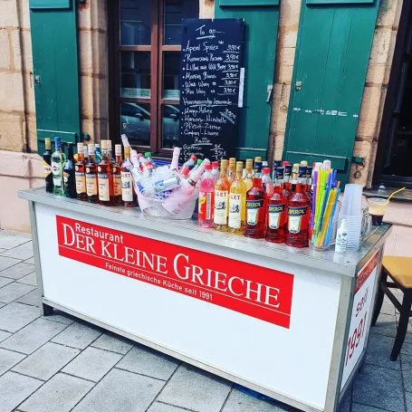 Der kleine Grieche — drink