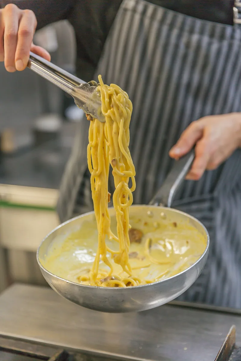 Fratelli Figurato – Pizzeria — kitchen