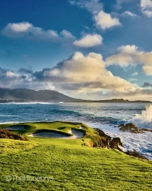 Roy's Pebble Beach — atmosphere