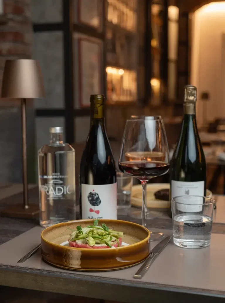 Radici Osteria Contemporanea — atmosphere