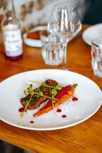 L'Angle Saint-Laurent — food