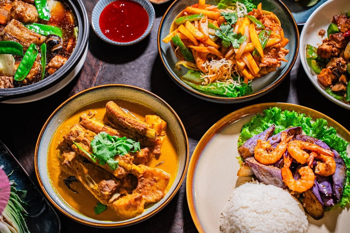 Nyonya — photo 11