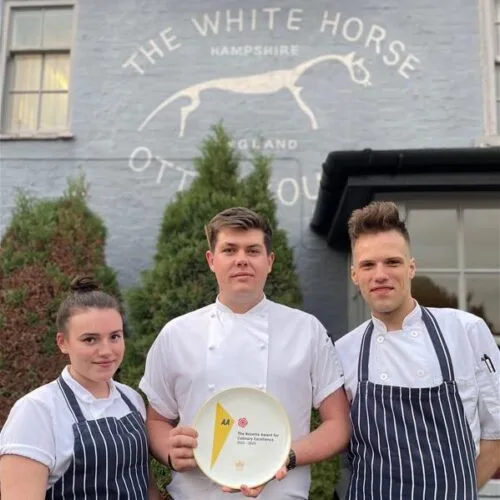 The White Horse — photo 9