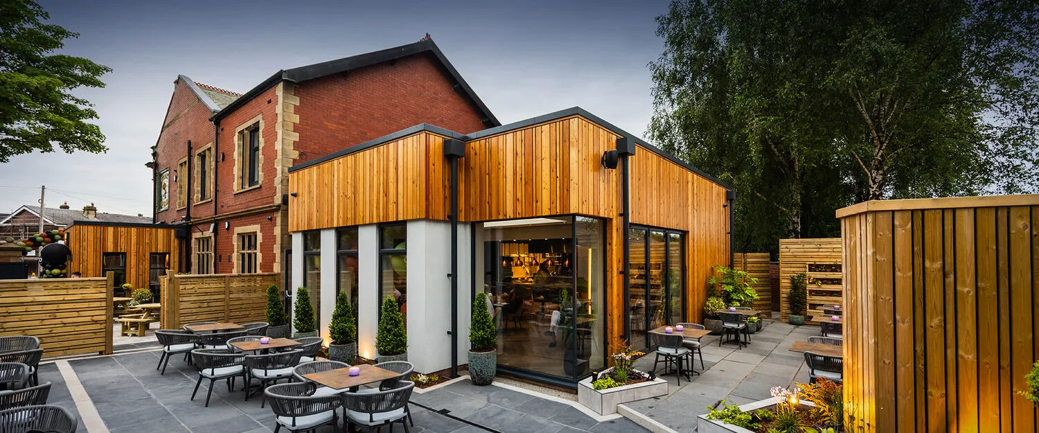 Riverside Bar & Kitchen — photo 11