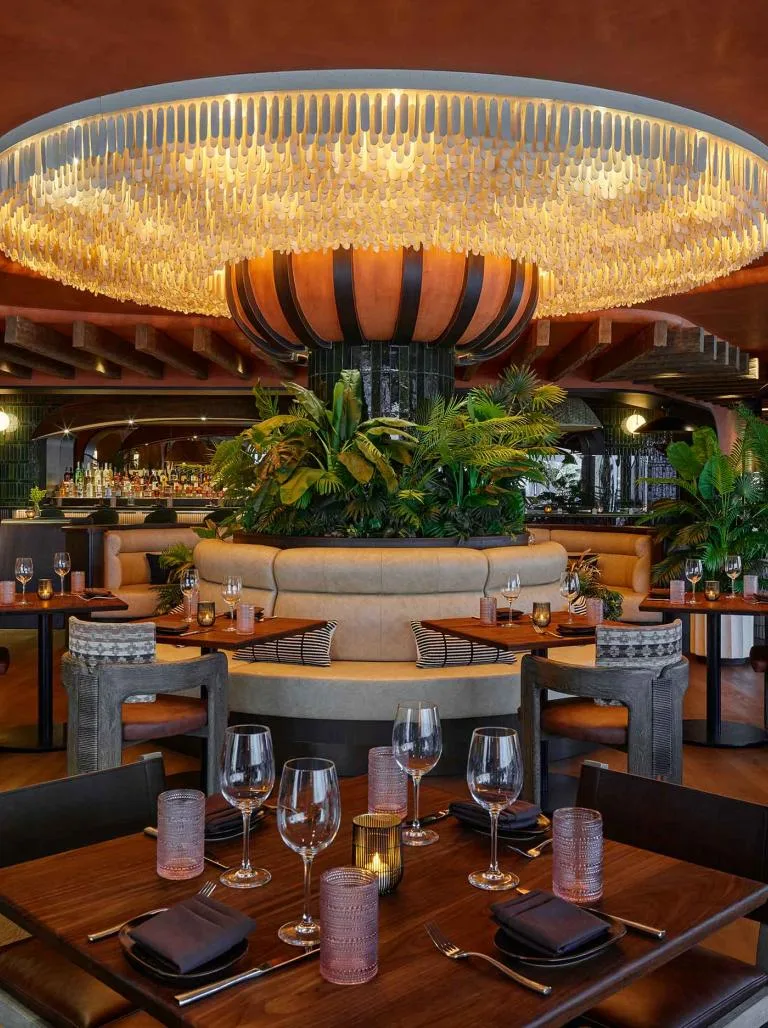 TORO Kitchen & Lounge — atmosphere