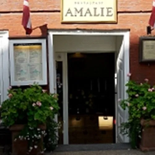 Amalie — photo 10