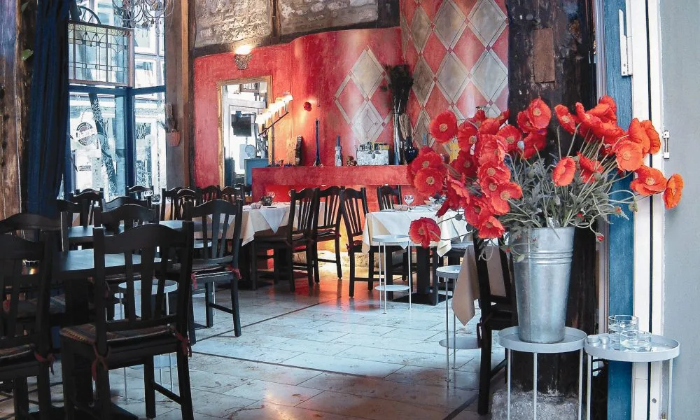 Restaurant Gaudí — atmosphere