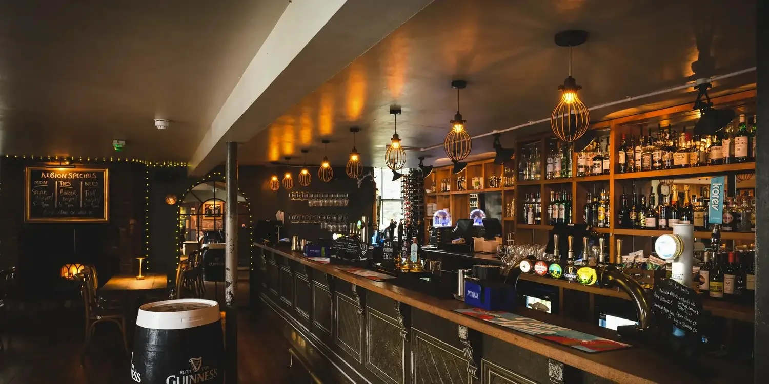 Upstairs @ The Albion — photo 24