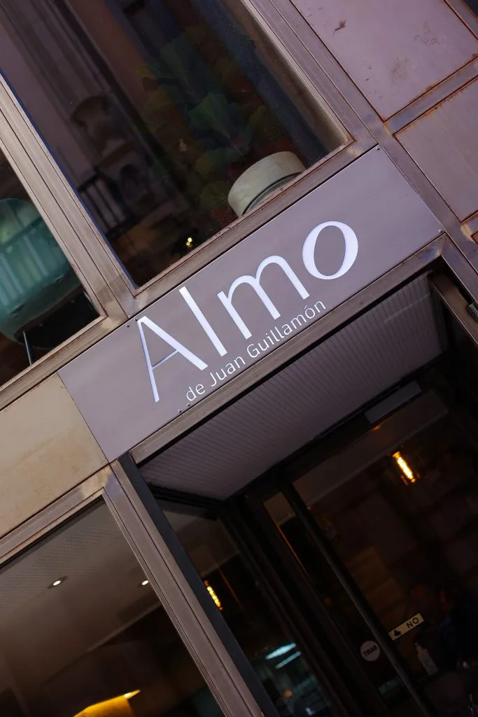 Almo de Juan Guillamón — atmosphere