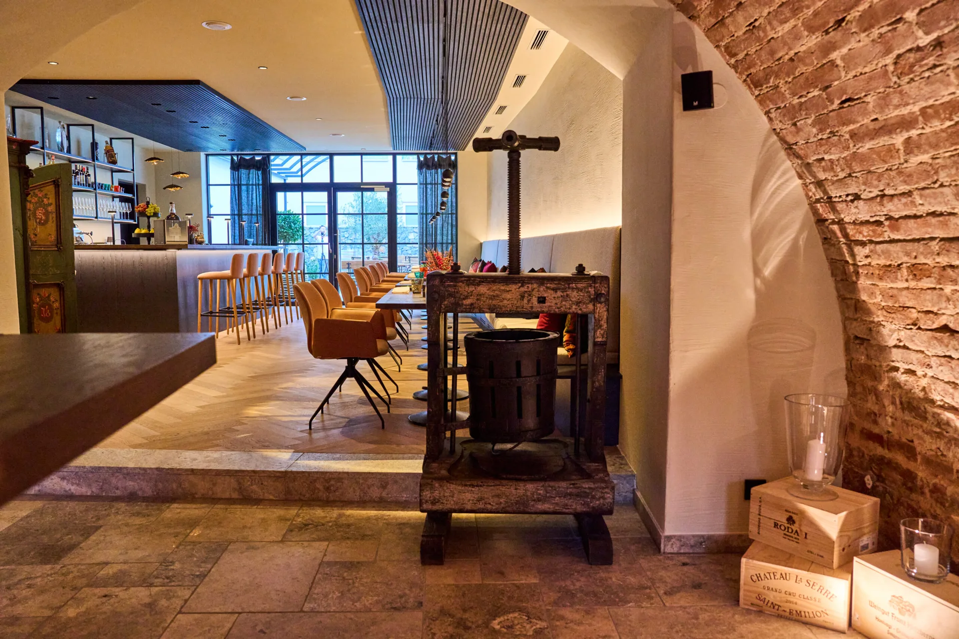 Lenis Wine &amp; Dine — photo 30