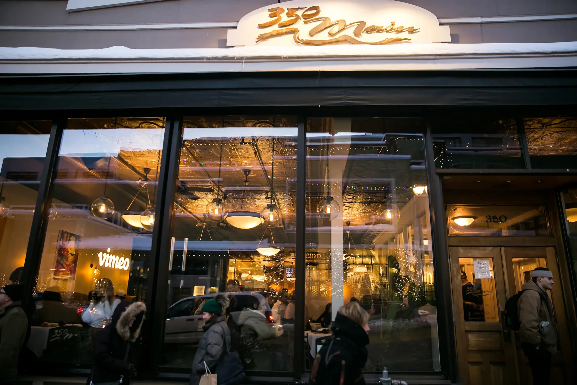 350 Main Brasserie — photo 11