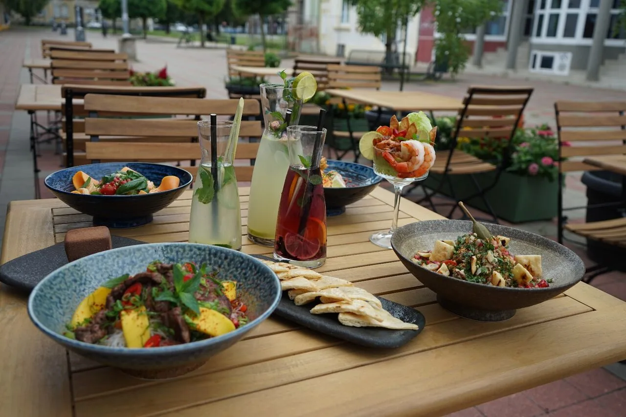 LULU Fusion Bistro — photo 10
