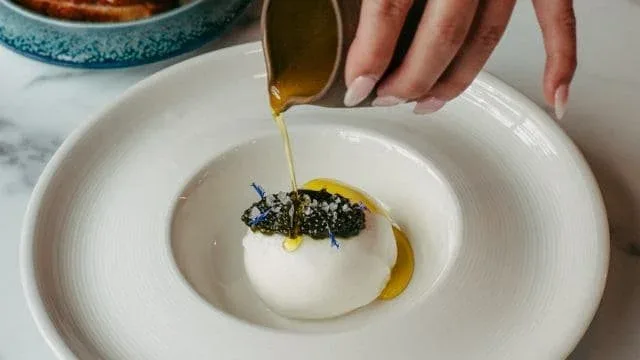 Est Restaurant — food