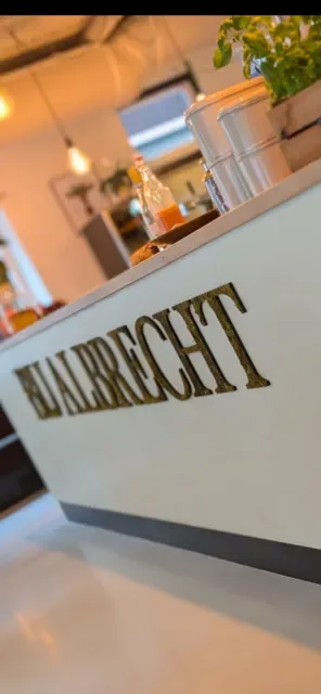 Bij Albrecht — atmosphere