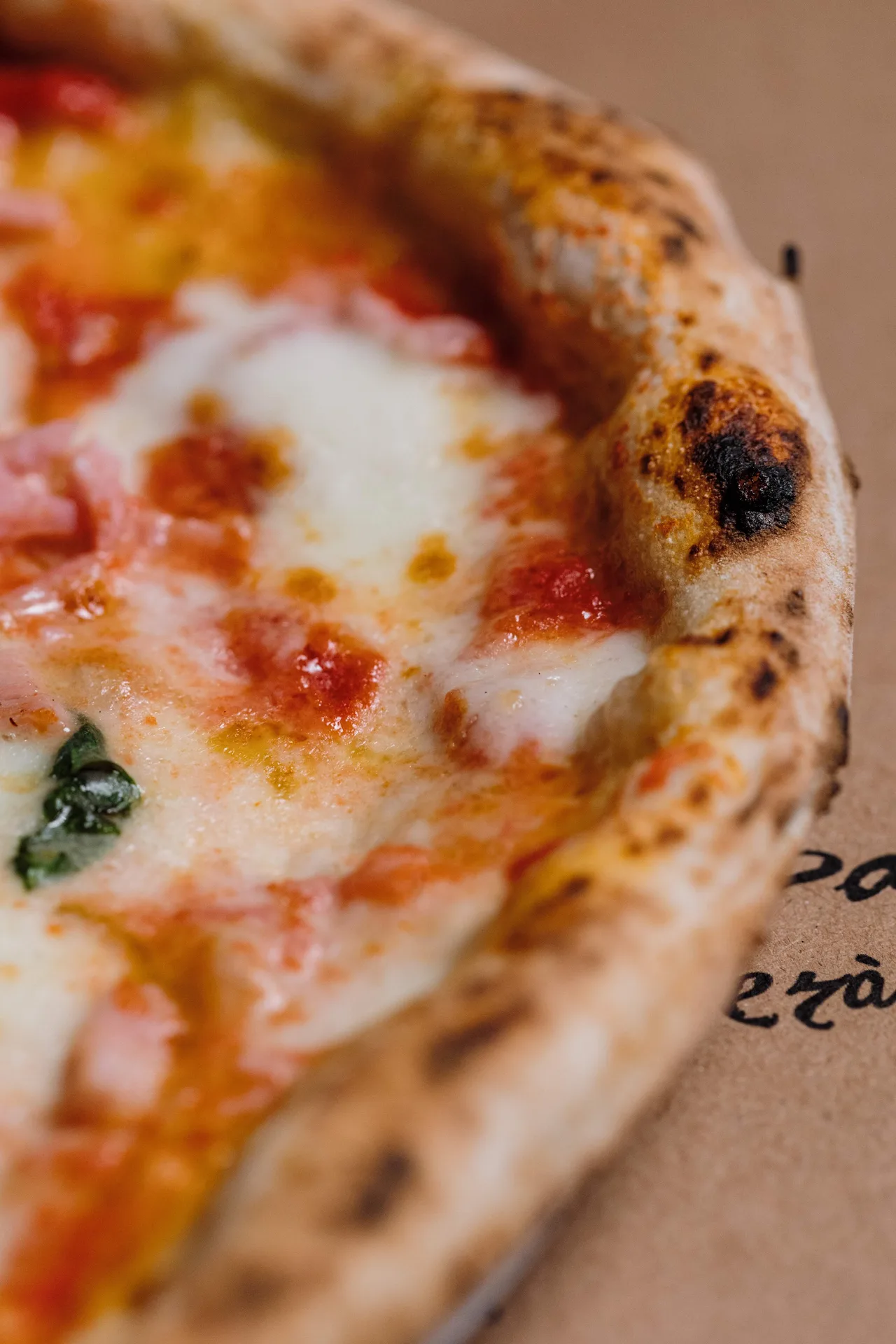 Leggera Pizza Napoletana — kitchen