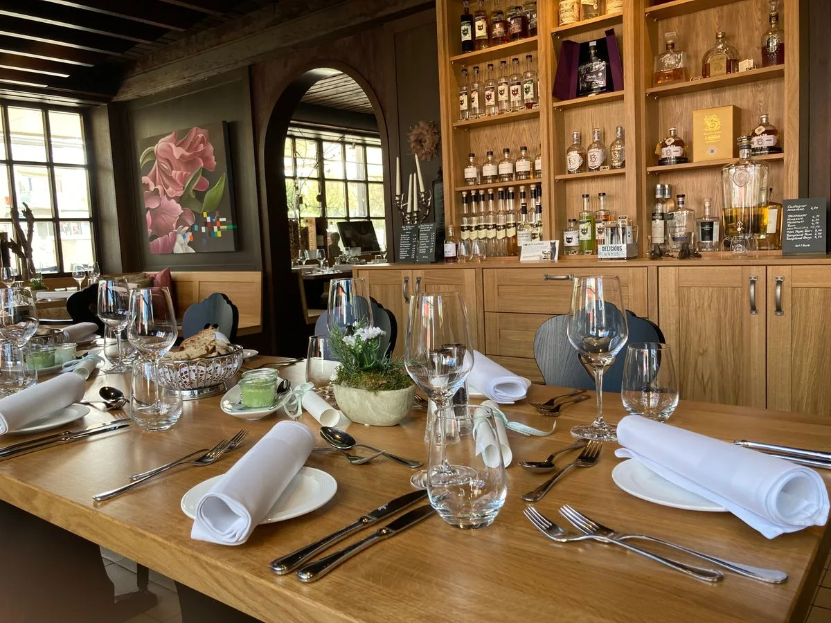 Riecks Restaurant — photo 9