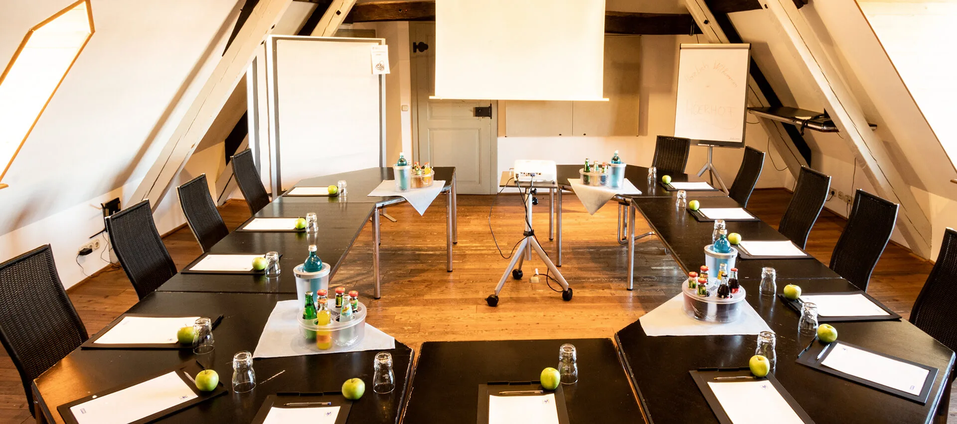 Henrich HÖER's Speisezimmer — photo 15