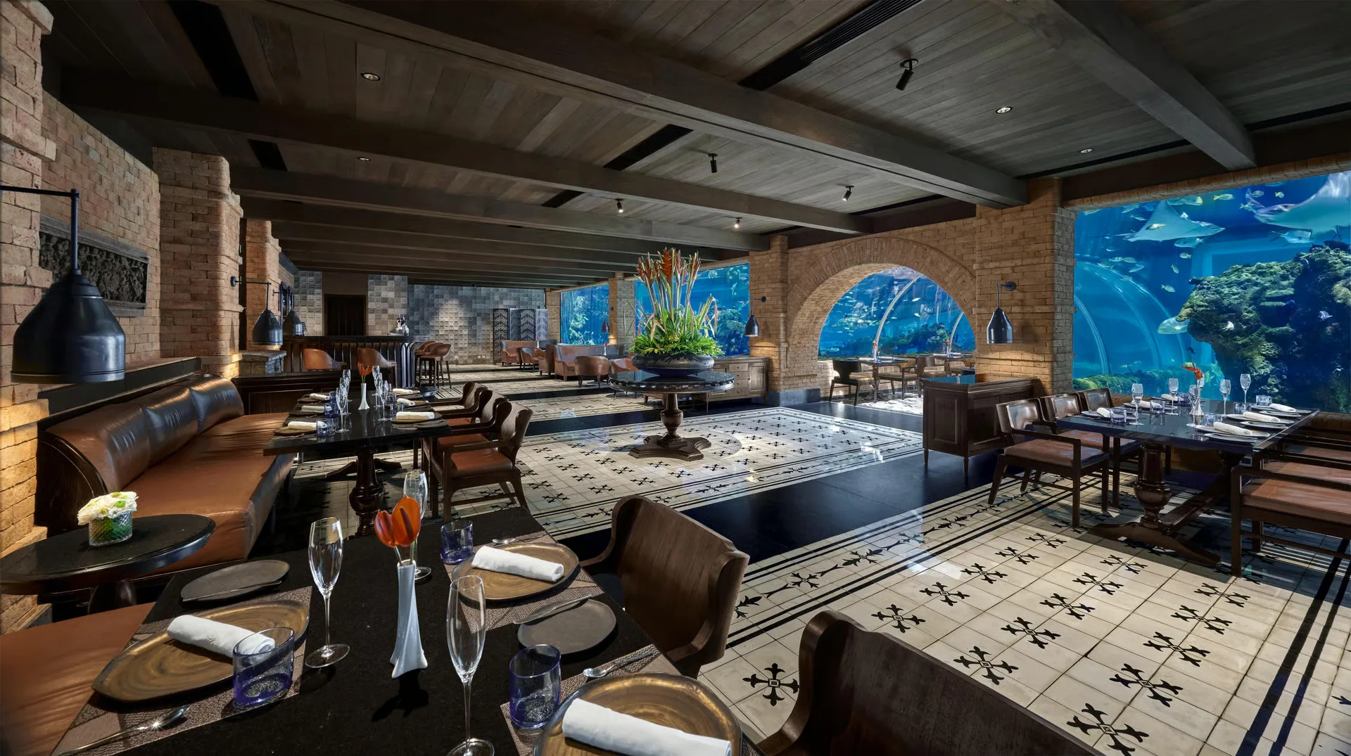 Koral Restaurant — photo 4