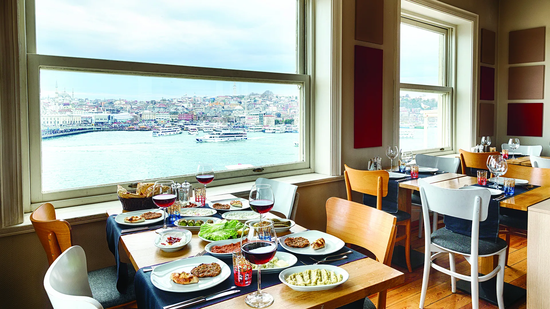 Ali Ocakbaşı Karaköy — atmosphere