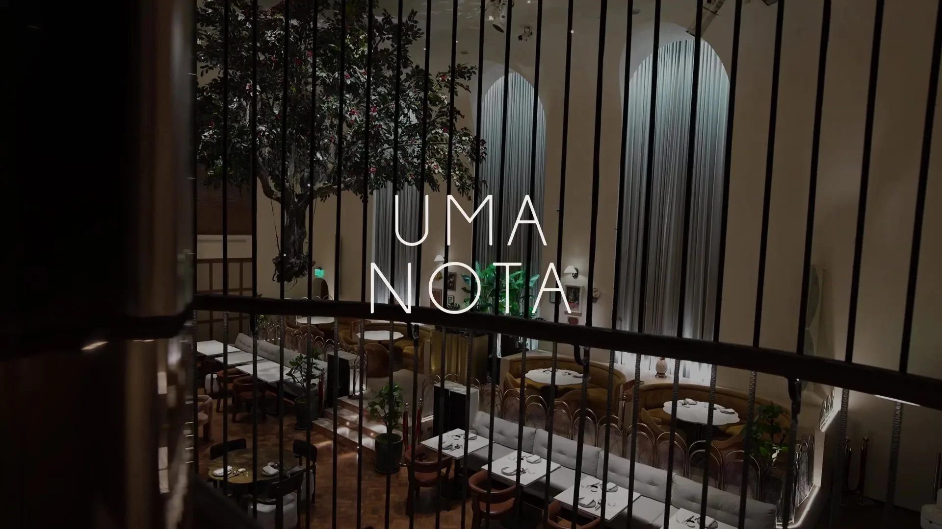Uma Nota — atmosphere