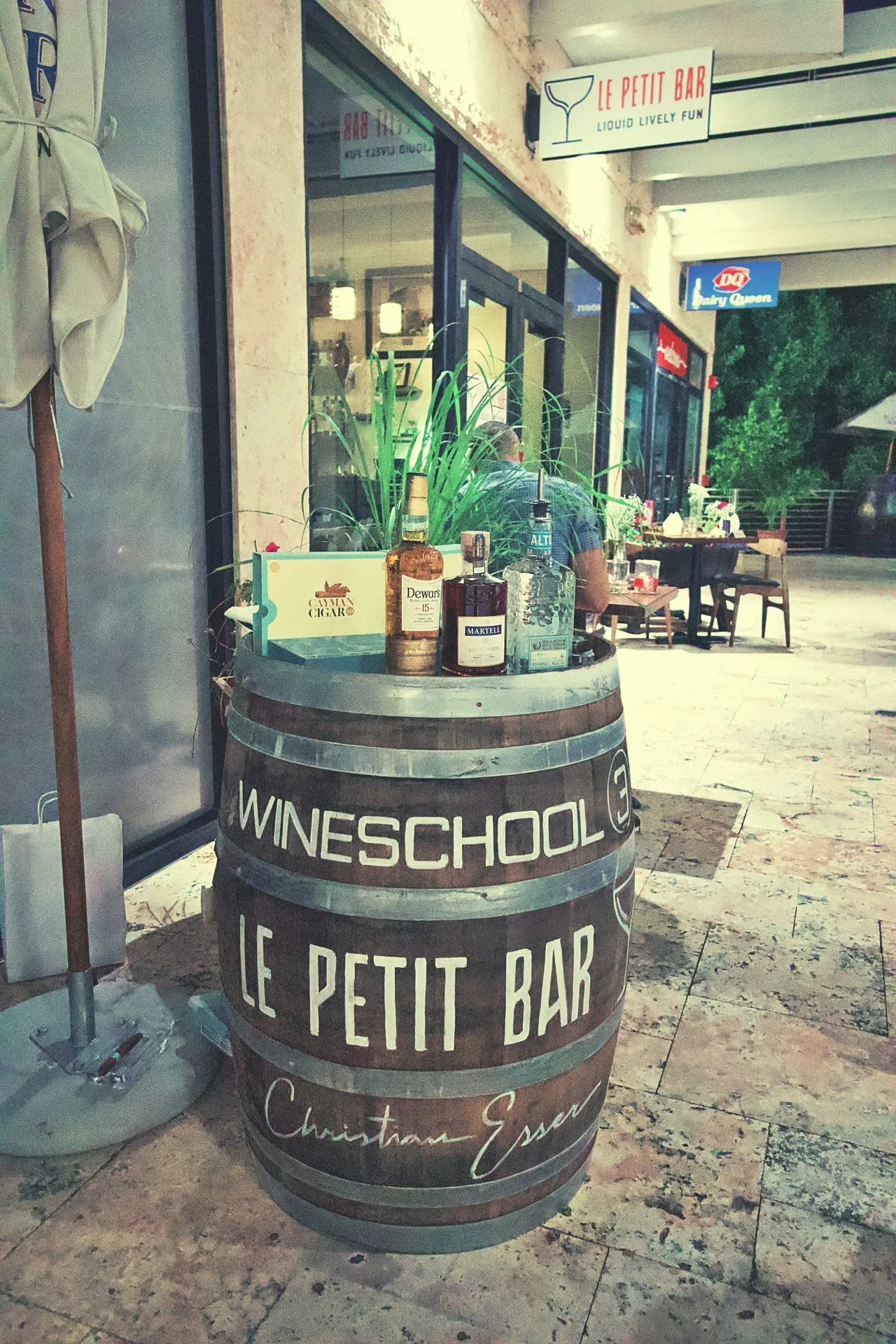 Le Petit Bar — photo 59