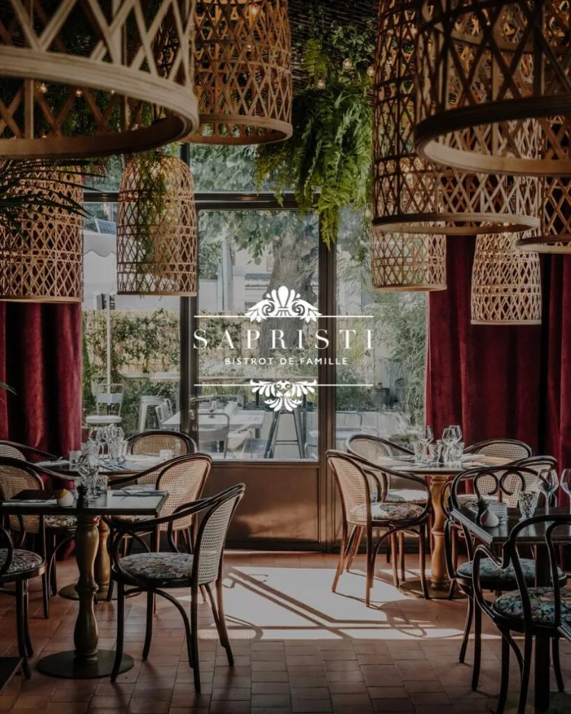 Bistro Là-Haut — photo 19