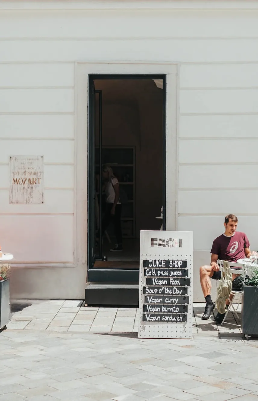 FACH — photo 82