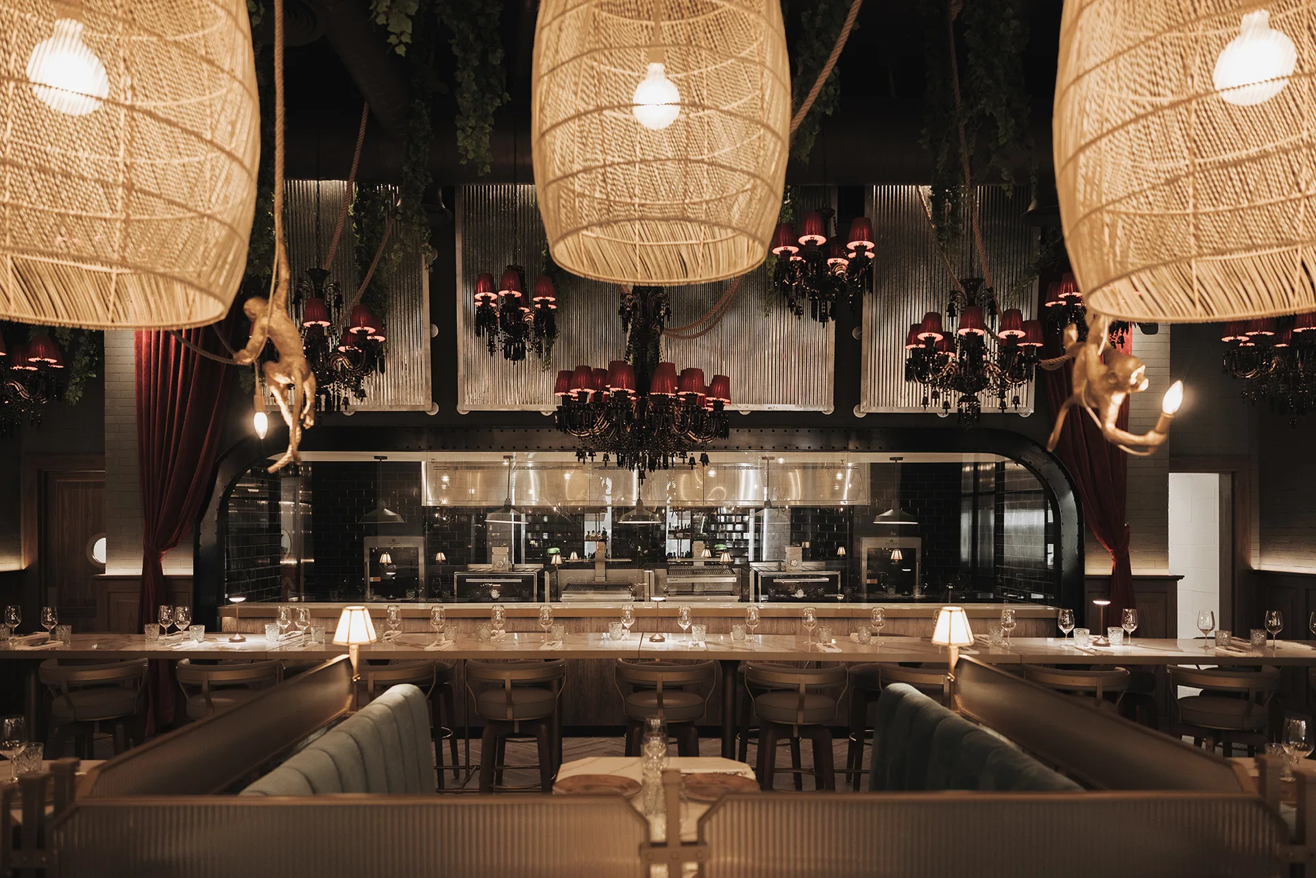 Brandos Restaurant — photo 8