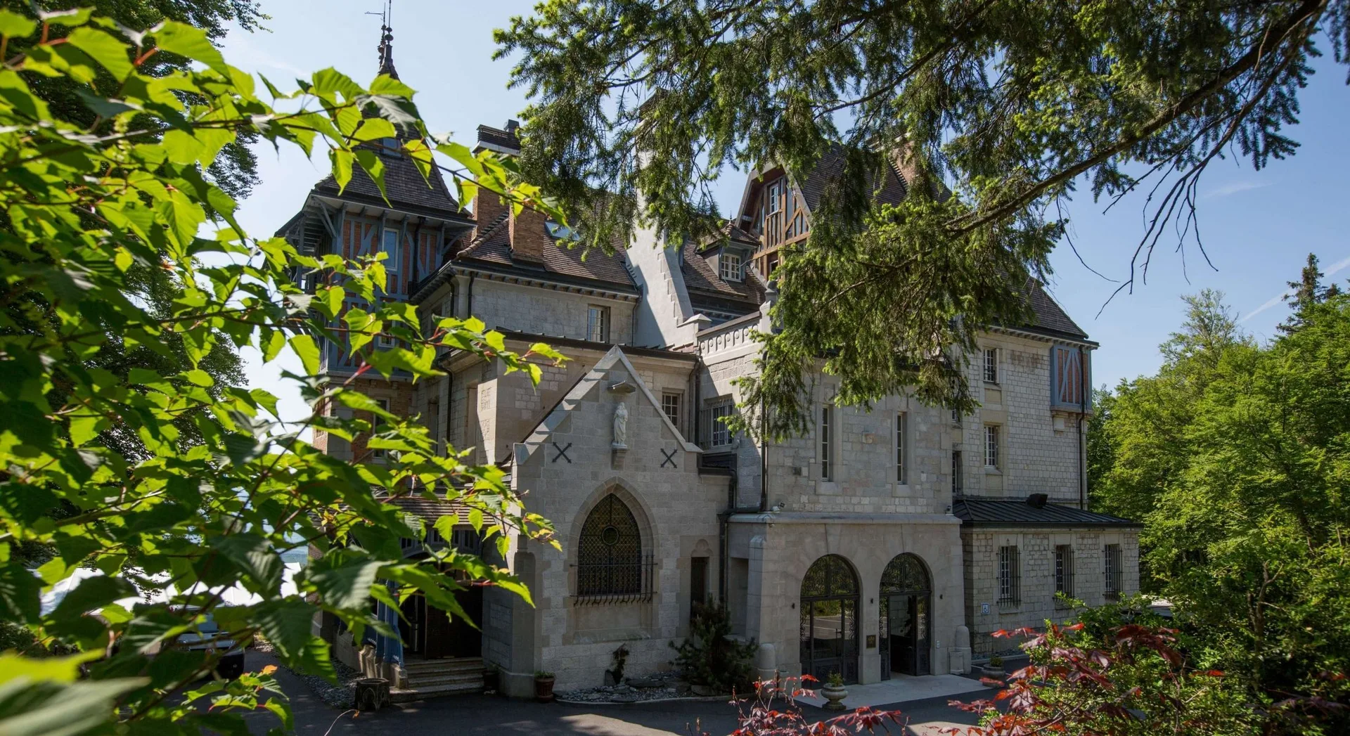 Le M des Avenières — photo 32