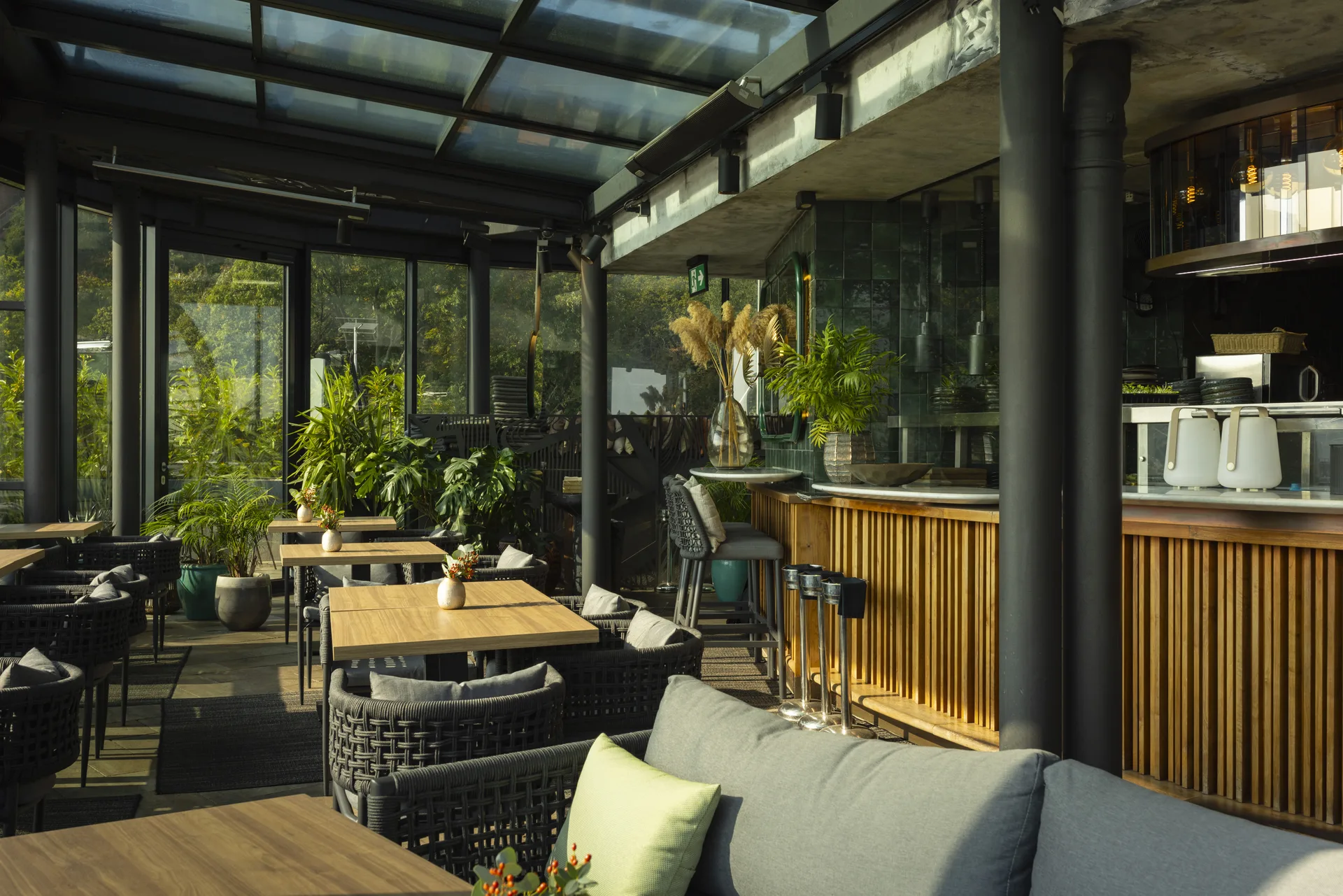 LEO Bistro — photo 22