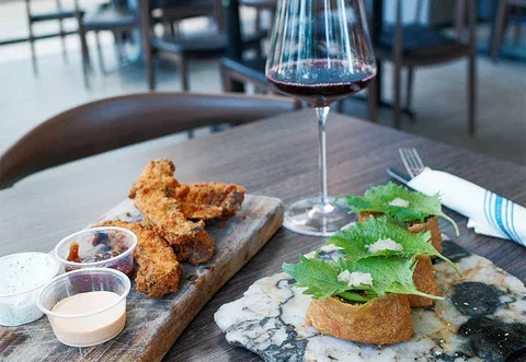 Island Vintage Wine Bar — photo 7