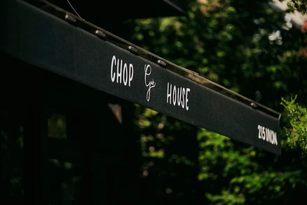 Gus's Chop House — photo 10