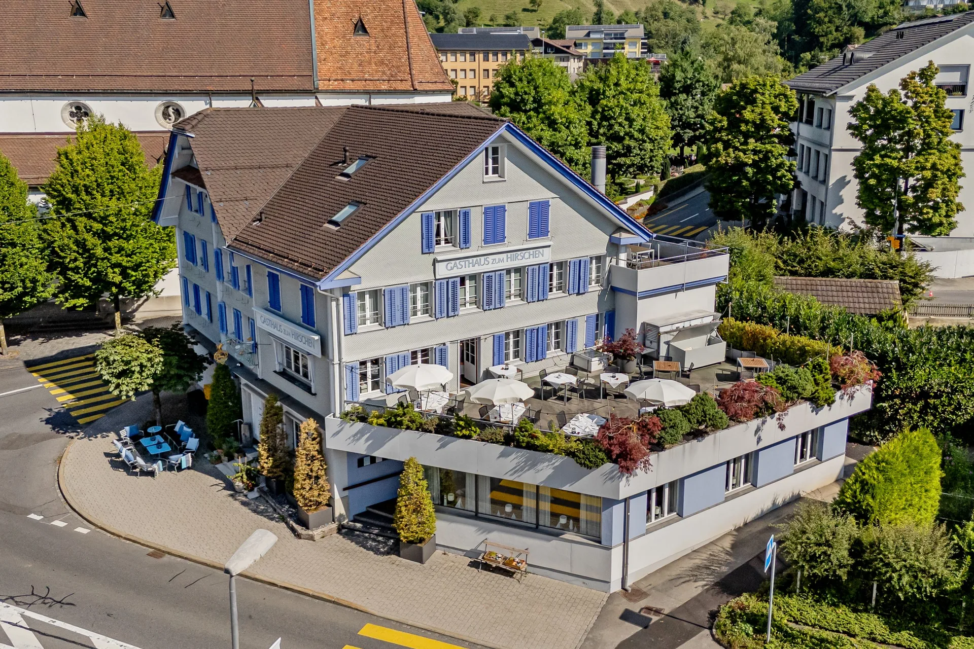 Hirschen — photo 82