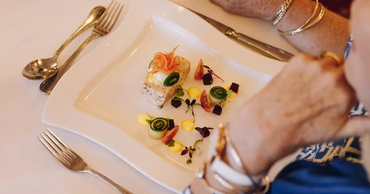 Hotel Riviera — food