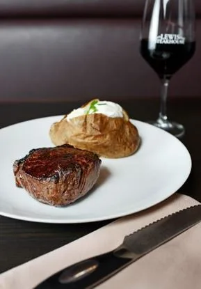 Lewis Steakhouse — photo 4