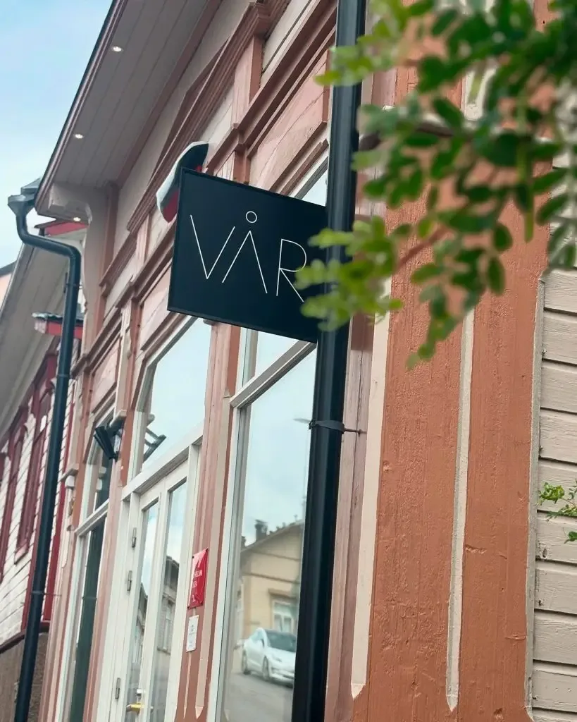 VÅR — photo 12