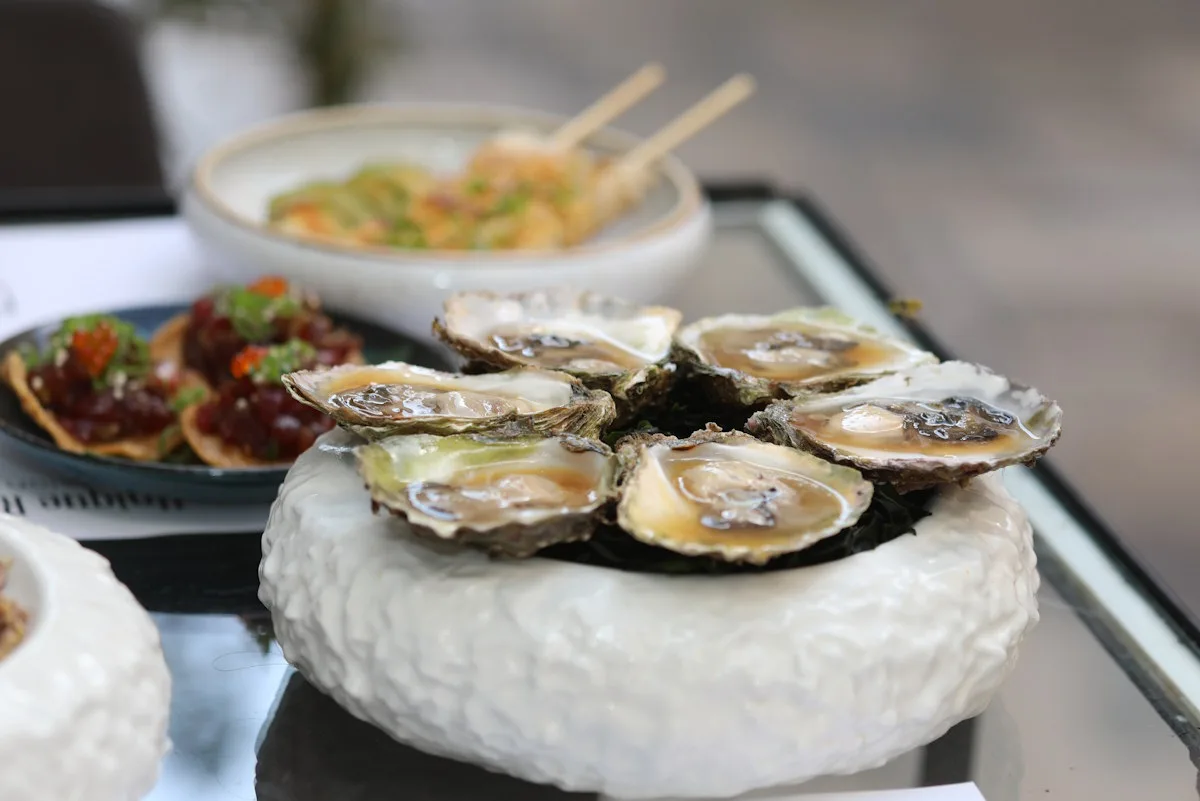 Bota Oyster&Sushi Bar — photo 42