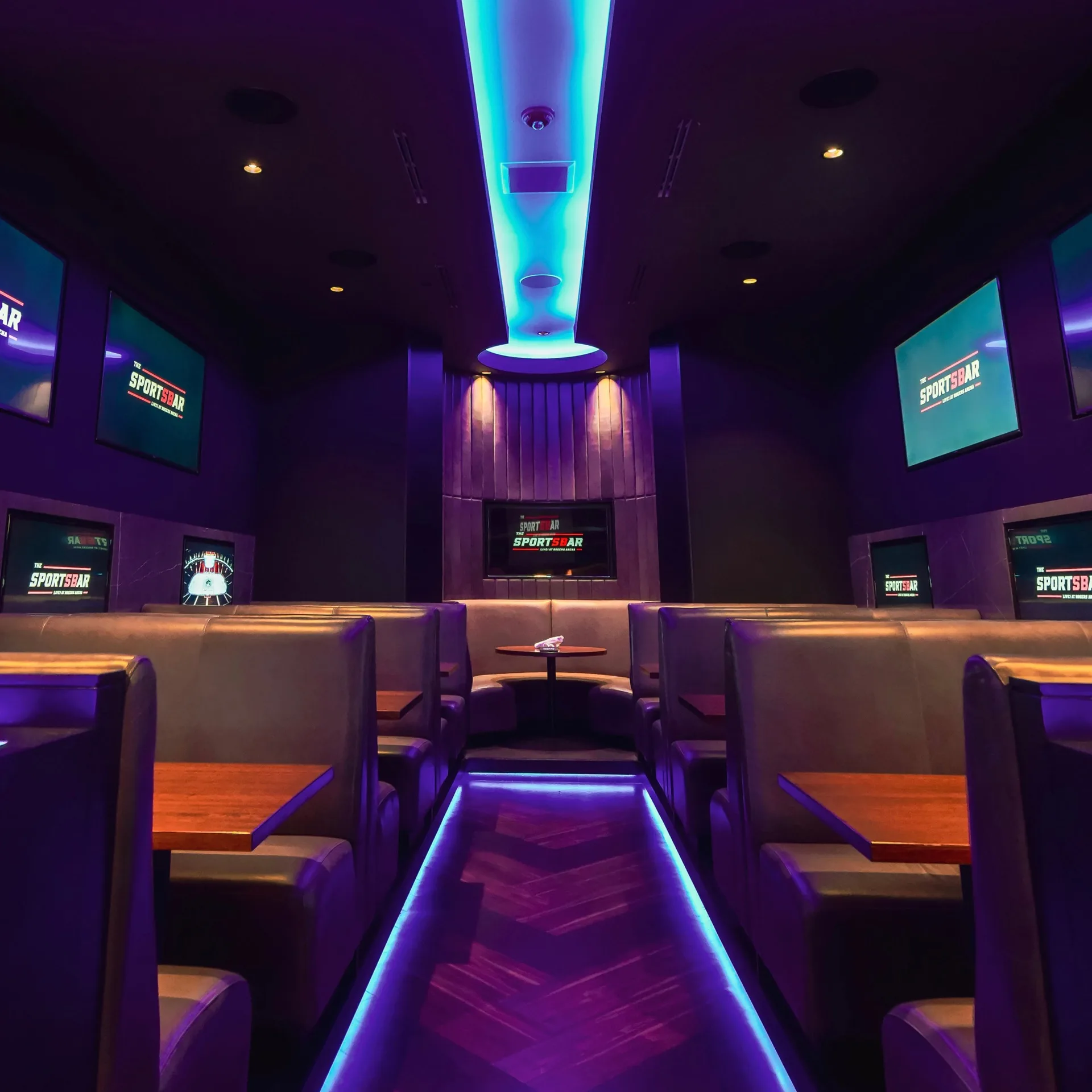 The SportsBar LIVE! at Rogers Arena — photo 24